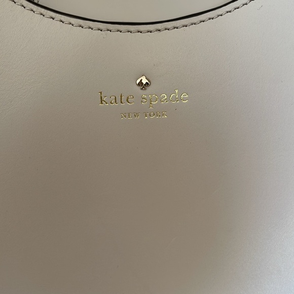EUC Kate Spade Cream top handle Handbag. Used a few times. - Picture 2 of 8